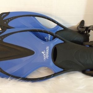 Speedo JR flippers and dive bag with a few grains of sand from Hawaii.